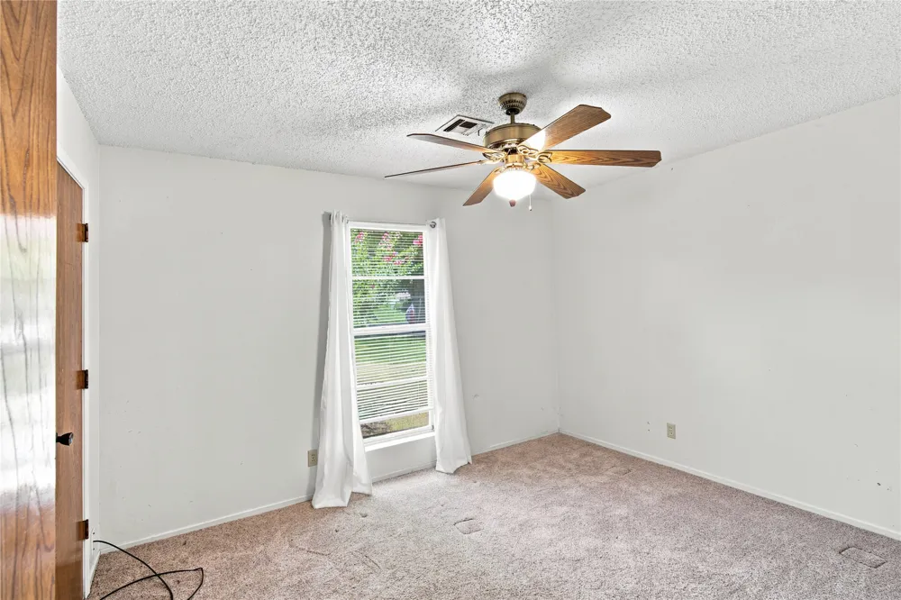 504 E Roosevelt Avenue Whitney, TX 76692