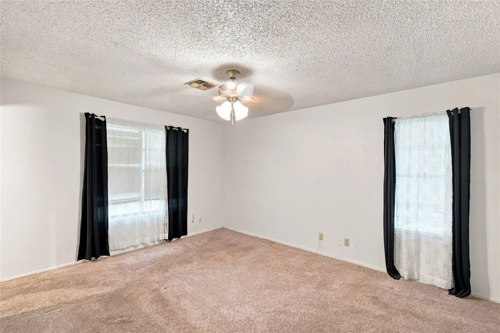 504 E Roosevelt Avenue Whitney, TX 76692