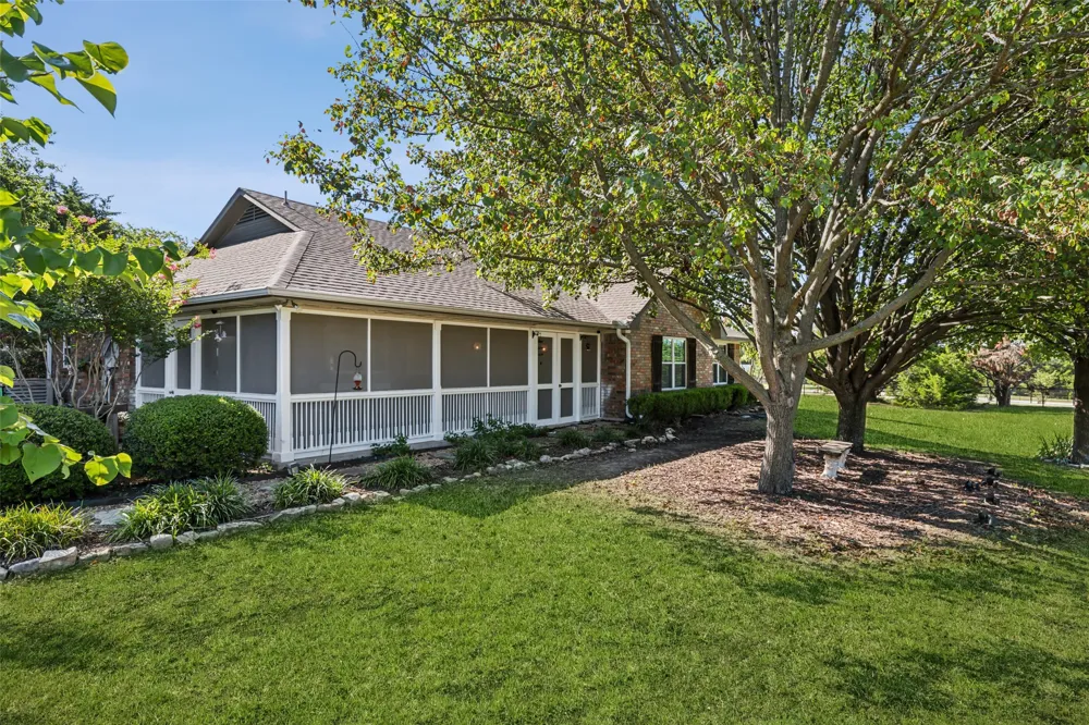 1980 Winningkoff Road Lucas, TX 75002