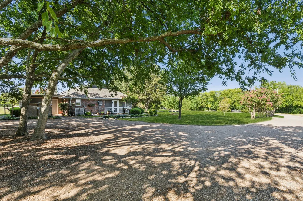 1980 Winningkoff Road Lucas, TX 75002