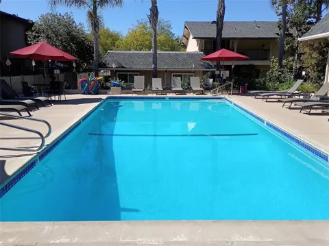 2473 Loma Vista