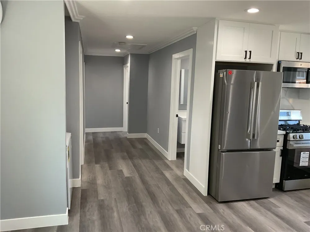 1011 Jackson Street Santa Ana, CA 92703