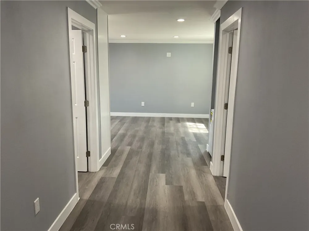 1011 Jackson Street Santa Ana, CA 92703