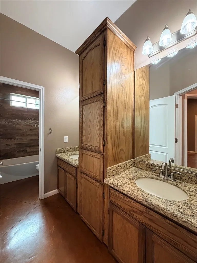 270 County Road 1044 Kingsville, TX 78363