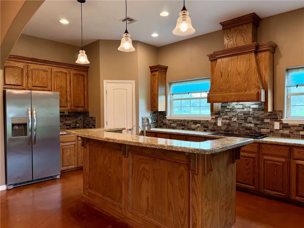 270 County Road 1044 Kingsville, TX 78363