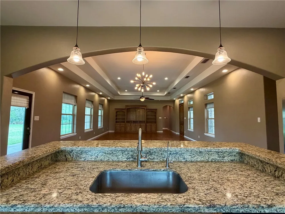 270 County Road 1044 Kingsville, TX 78363