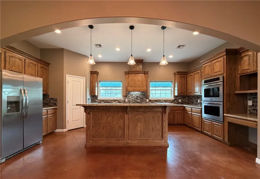 270 County Road 1044 Kingsville, TX 78363