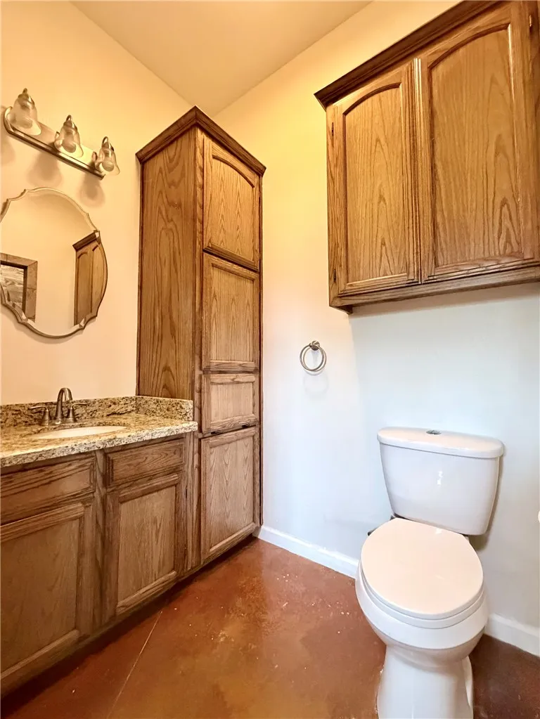 270 County Road 1044 Kingsville, TX 78363