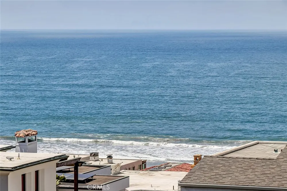 2417 Crest Manhattan Beach, CA 90266