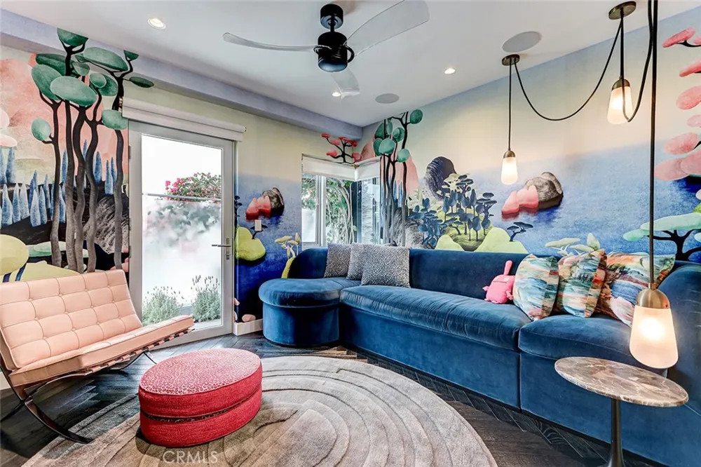 2417 Crest Manhattan Beach, CA 90266