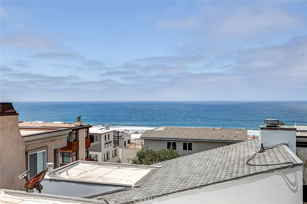 2417 Crest Manhattan Beach, CA 90266