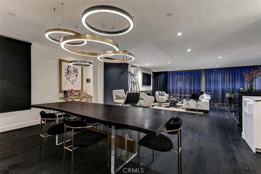 2417 Crest Manhattan Beach, CA 90266