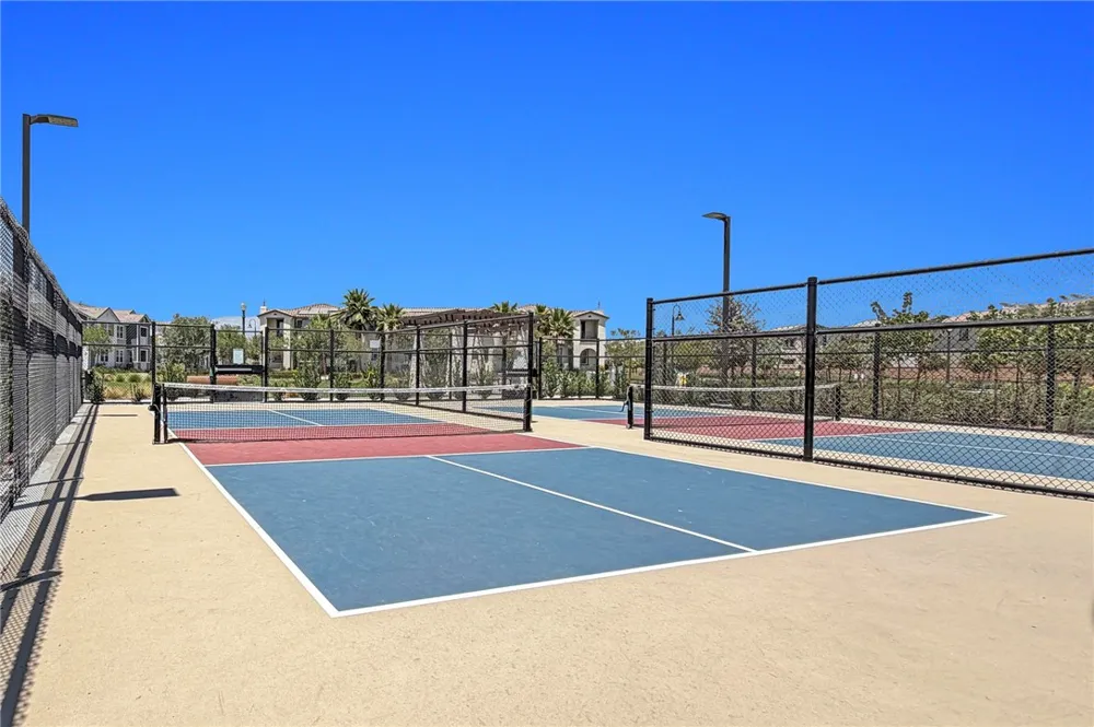 3909 E Carmel Privado Ontario, CA 91761