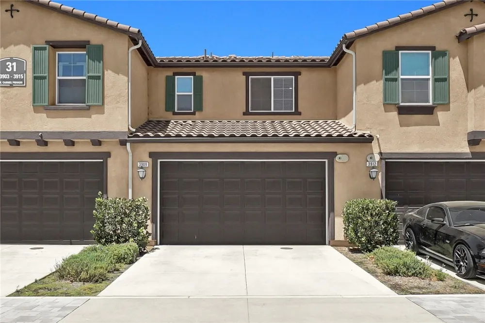 3909 E Carmel Privado Ontario, CA 91761