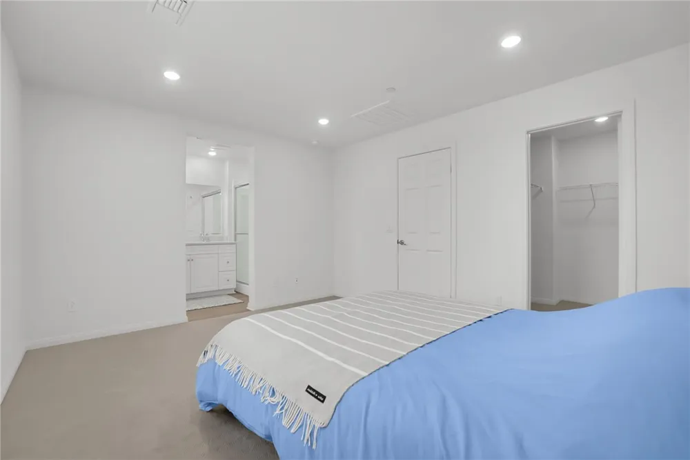 3909 E Carmel Privado Ontario, CA 91761