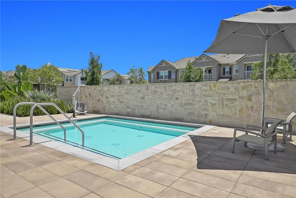 3909 E Carmel Privado Ontario, CA 91761