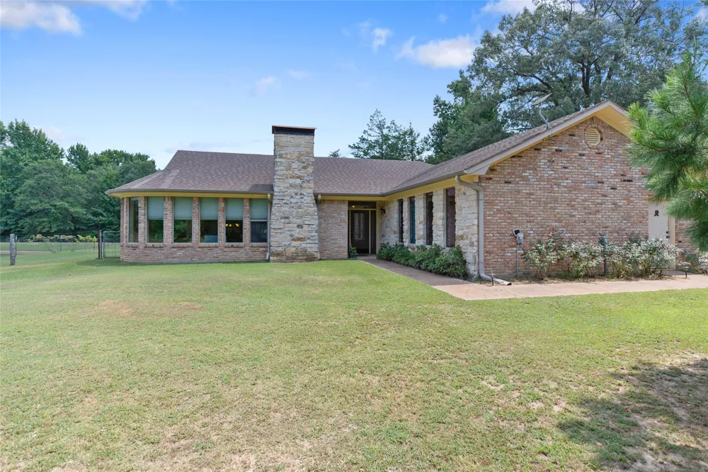 253 County Road 2412 Pickton, TX 75471