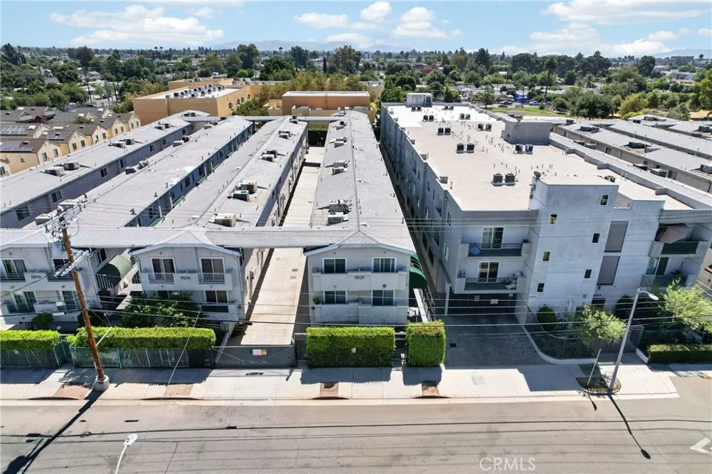 8828 Burnet Ave #9 North Hills, CA 91343