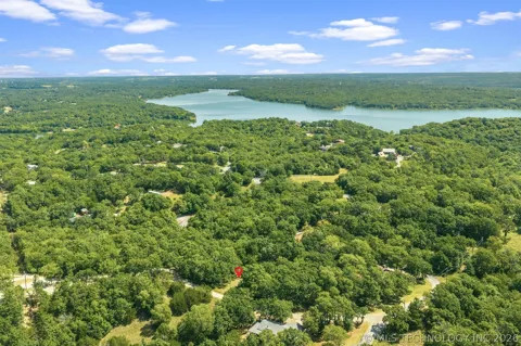 11 Hickory Hill Drive