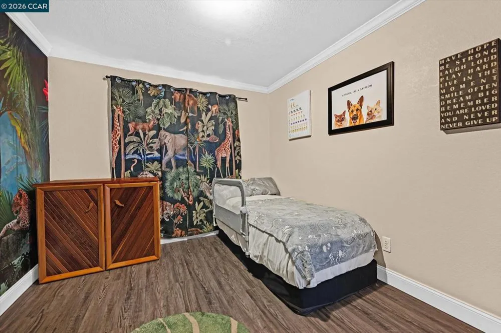 552 Redwood Dr Vacaville, CA 95687