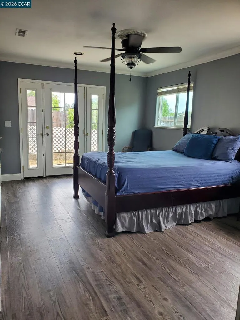 552 Redwood Dr Vacaville, CA 95687