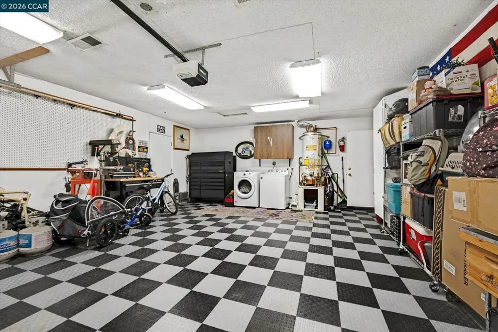 552 Redwood Dr Vacaville, CA 95687