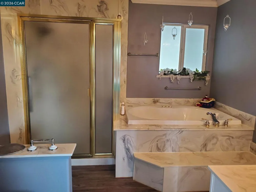 552 Redwood Dr Vacaville, CA 95687