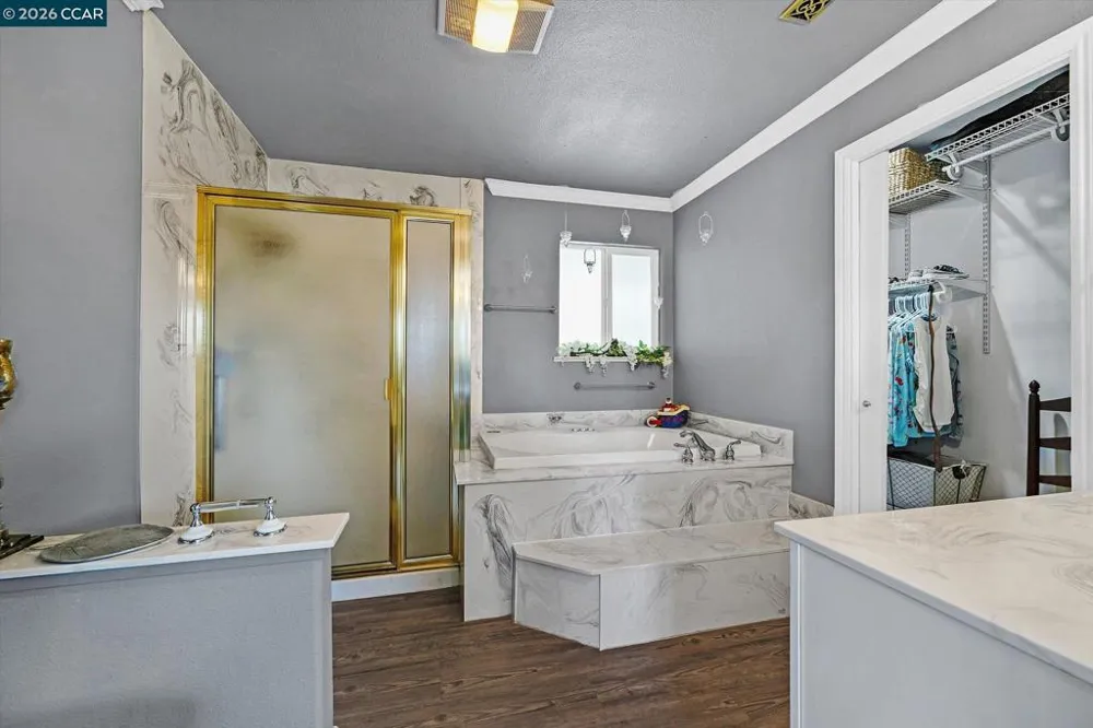 552 Redwood Dr Vacaville, CA 95687