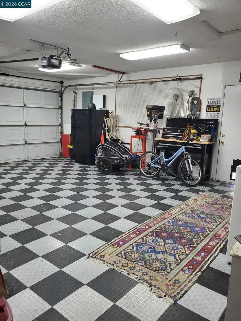 552 Redwood Dr Vacaville, CA 95687