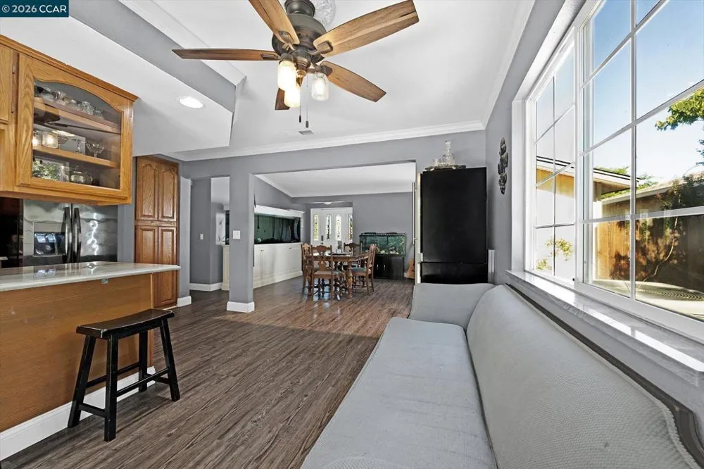 552 Redwood Dr Vacaville, CA 95687
