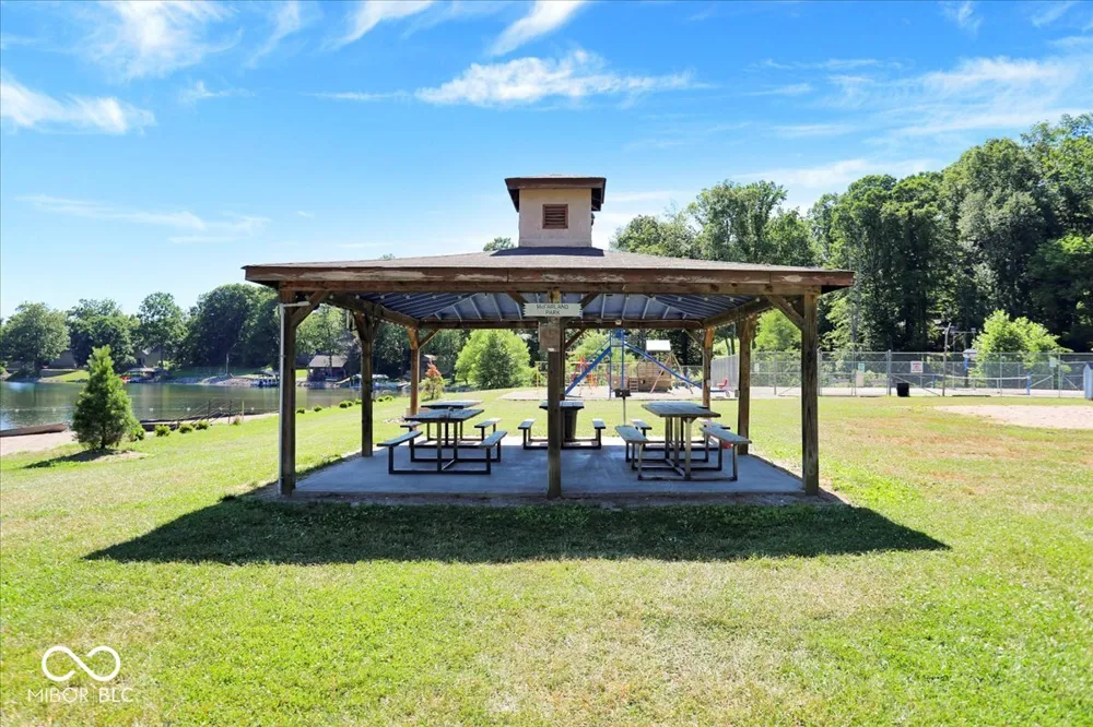 4218 E Lakeview Drive Martinsville, IN 46151