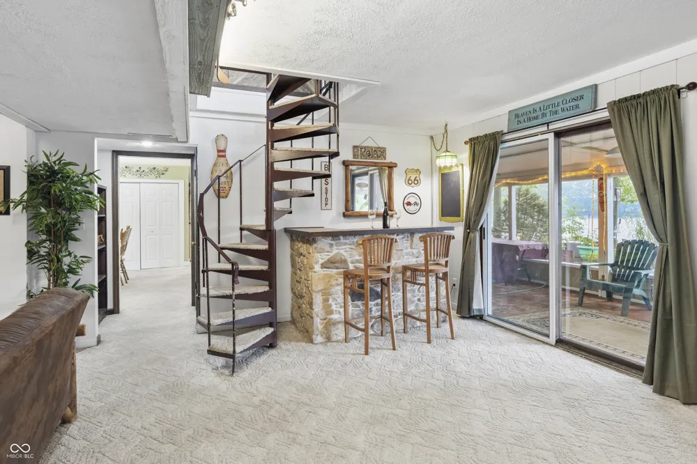 4218 E Lakeview Drive Martinsville, IN 46151