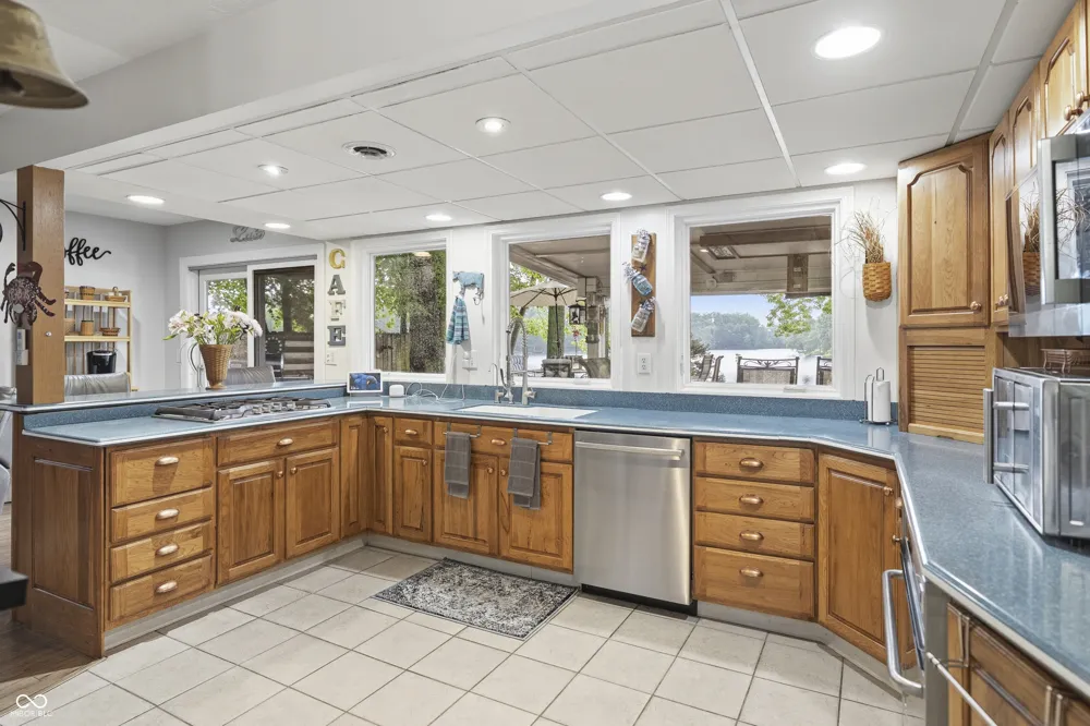4218 E Lakeview Drive Martinsville, IN 46151