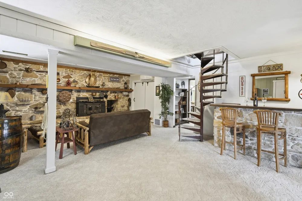 4218 E Lakeview Drive Martinsville, IN 46151