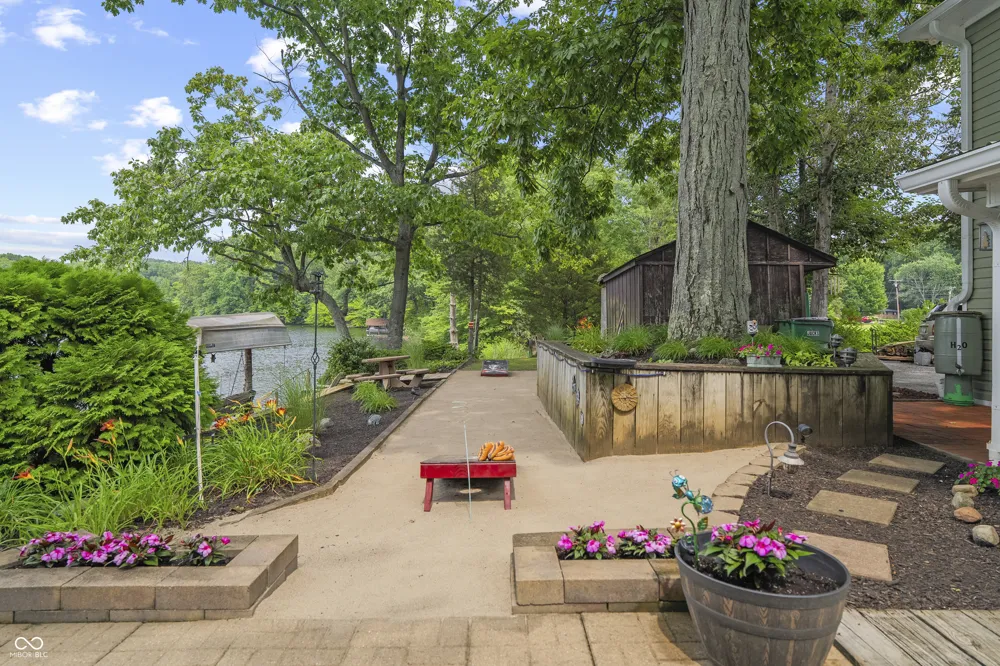 4218 E Lakeview Drive Martinsville, IN 46151