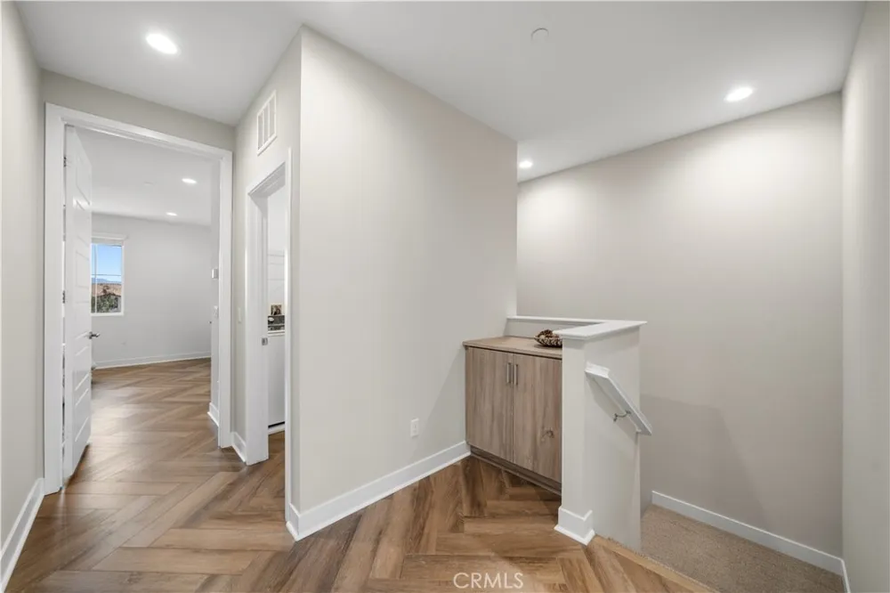 4016 E Peony Paseo unit #4 Ontario, CA 91761