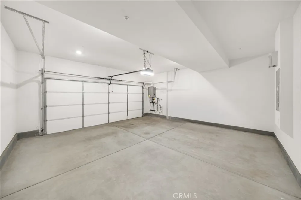 4016 E Peony Paseo unit #4 Ontario, CA 91761
