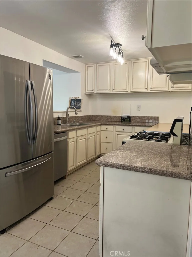 15919 Alwood La Puente, CA 91744