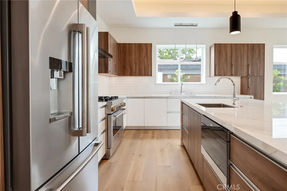2413 CURTIS AVENUE #B Redondo Beach, CA 90278