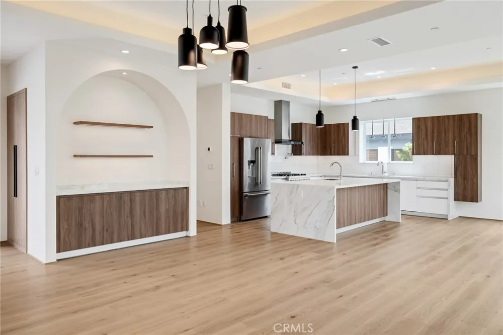 2413 CURTIS AVENUE #B Redondo Beach, CA 90278