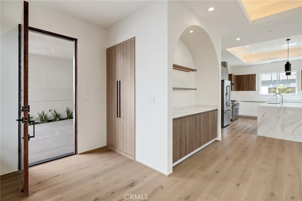 2413 CURTIS AVENUE #B Redondo Beach, CA 90278