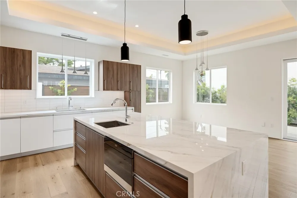 2413 CURTIS AVENUE #B Redondo Beach, CA 90278