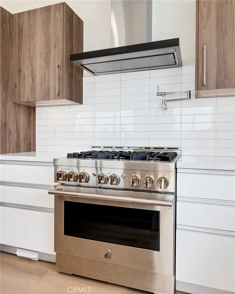 2413 CURTIS AVENUE #B Redondo Beach, CA 90278