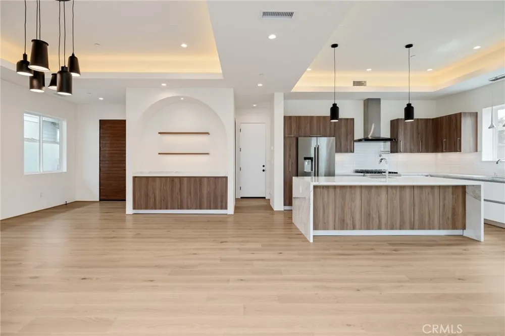 2413 CURTIS AVENUE #B Redondo Beach, CA 90278