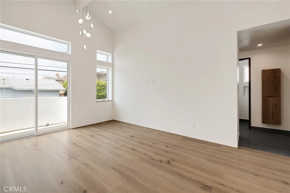 2413 CURTIS AVENUE #B Redondo Beach, CA 90278