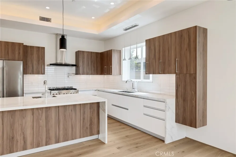 2413 CURTIS AVENUE #B Redondo Beach, CA 90278
