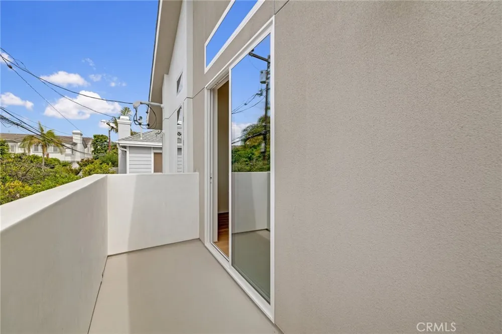 2413 CURTIS AVENUE #B Redondo Beach, CA 90278
