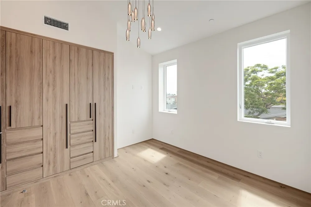 2413 CURTIS AVENUE #B Redondo Beach, CA 90278