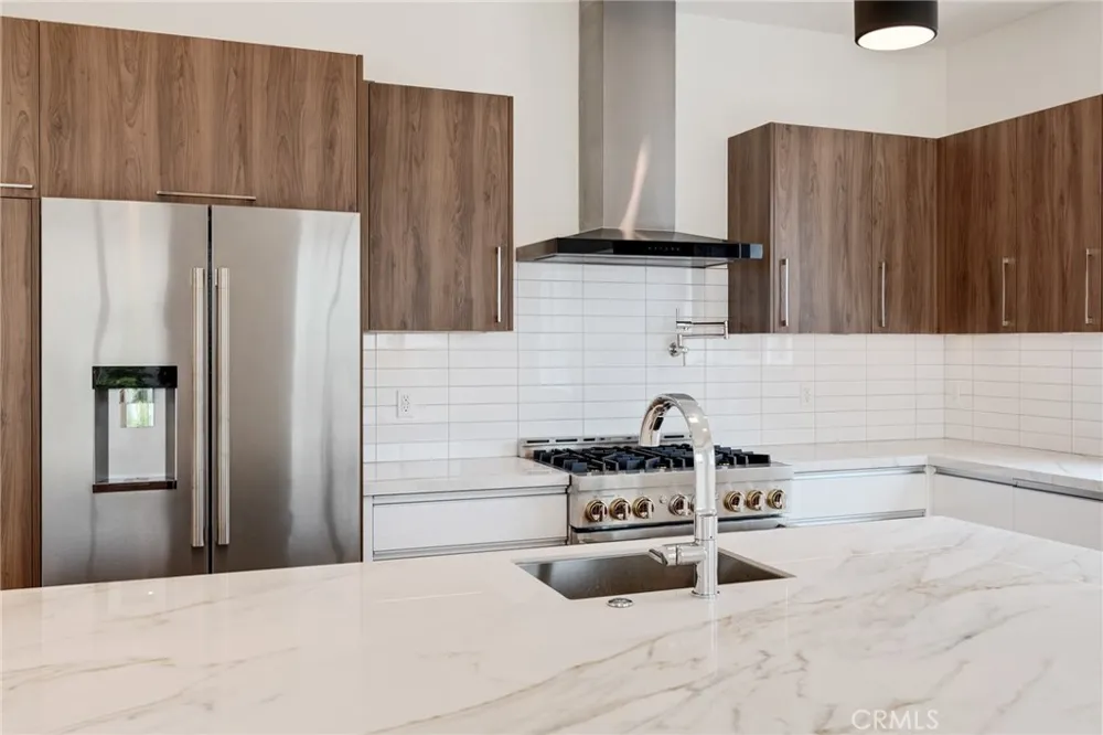 2413 CURTIS AVENUE #B Redondo Beach, CA 90278