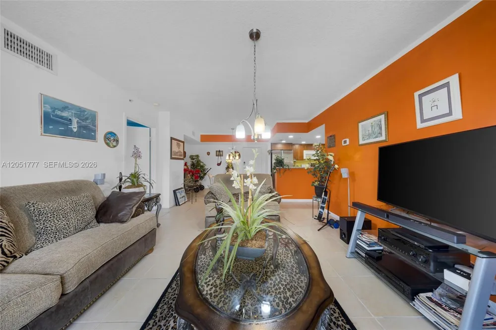 1555 Treasure Dr #207 North Bay Village, FL 33141